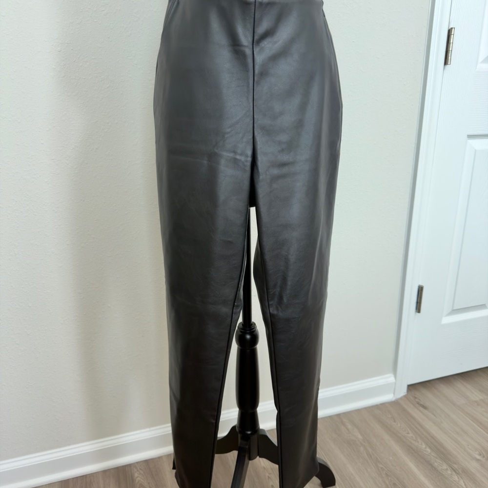 Old Navy Extra High Rise Faux Leather Skinny Pants